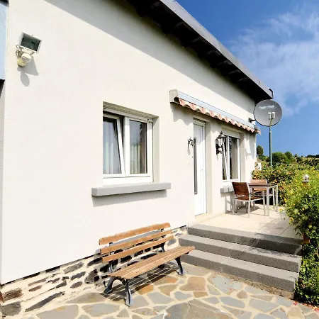 Cozy Holiday In Clervaux With Garden
