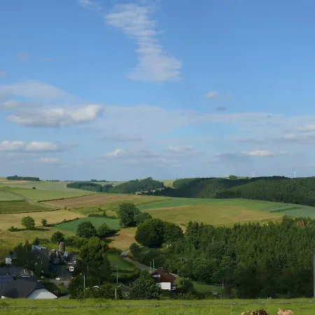 Cozy Holiday In Clervaux With Garden *